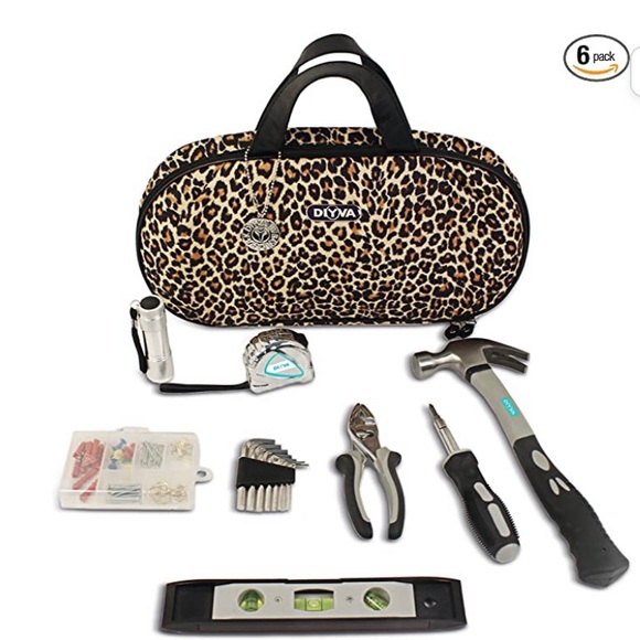 FREE W/PURCHASE Real Housewives of NY fans! Diyva toolkit NWOT - Picture 7 of 8